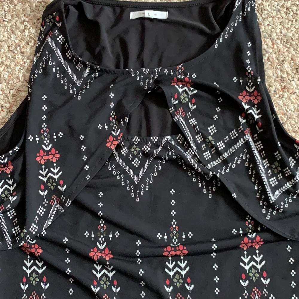 Patterned Top - image 2